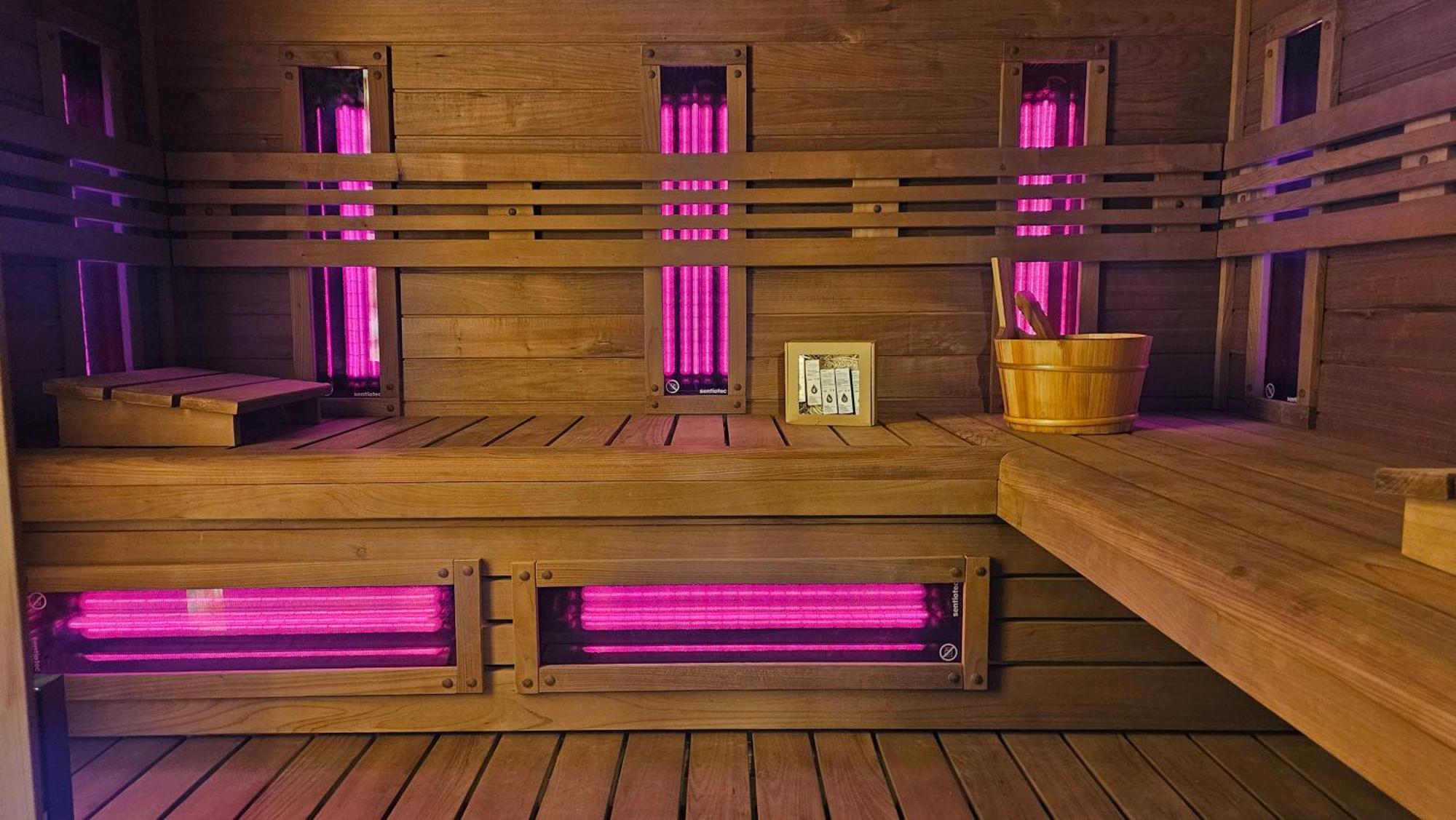 Apartamenty Komarno 46 Jacuzzi&Sauna Extérieur photo